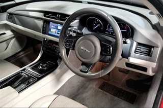 Jaguar XF Prestige D Auto